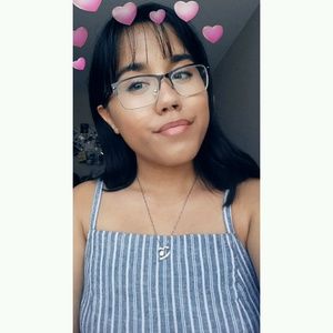 Meet your Posher, Alexandra